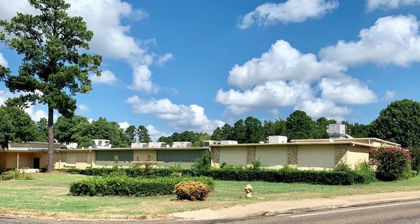1601 Alpine Rd, Longview, TX 75601